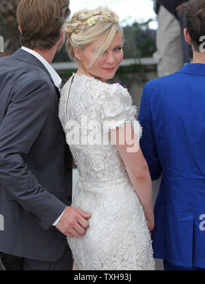 Kirsten Dunst arrive à un photocall pour le film "Sur la route" au cours de la 65e Festival International du Film de Cannes à Cannes, France le 23 mai 2012. UPI/David Silpa Banque D'Images