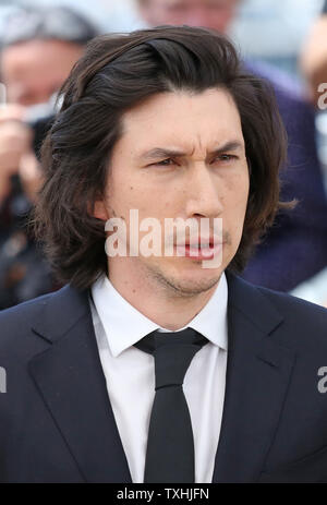 Adam chauffeur arrive à un photocall pour le film "Paterson" lors de la 69 e assemblée annuelle du Festival International du Film de Cannes à Cannes, France, le 16 mai 2016. Photo de David Silpa/UPI Banque D'Images