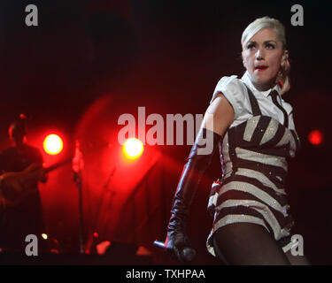 Gwen Stefani débute son 'Sweet Escape Tour' avec une efficacité au Coors Amphitheatre, à Chula Vista, Californie le 22 avril 2007. (Photo d'UPI/Roger Williams) Banque D'Images