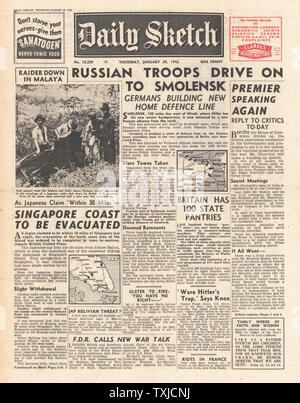 1942 front page Daily Sketch Évacuation des civils en provenance de Singapour et de l'armée russe avance sur Smolensk Banque D'Images