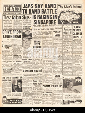 1942 front page Daily Herald Bataille pour Singapour et siège de Leningrad Banque D'Images
