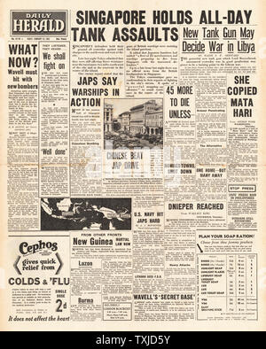 1942 front page Daily Herald Bataille de Singapour Banque D'Images