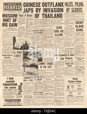 1942 front page Daily Herald soldats chinois entrer en Thaïlande Banque D'Images