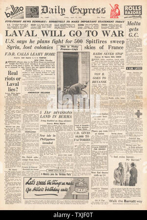 1942 front page Daily Express formes Laval nouveau Cabinet dans la France de Vichy, Spitfires de la RAF Nord raid la France et le roi George VI awards Malte la Croix de George Banque D'Images