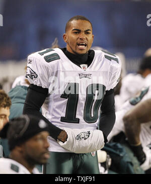 Philadelphia Eagles receveur DeSean Jackson se tient à l'écart au cours du quatrième trimestre par rapport à l'ours de Chicago à Soldier Field, à Chicago le 28 novembre 2010. Les ours a gagné 31-26. UPI/Brian Kersey Banque D'Images