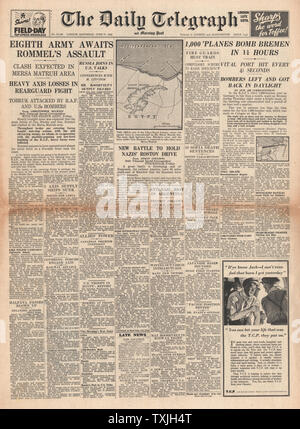 1942 front page Daily Telegraph l'avance de l'armée allemande en Égypte et la masse des réservoirs pour bataille de Matruh et raid de bombardement de la RAF sur Brême Banque D'Images