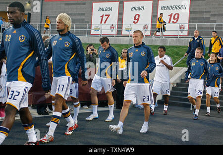 Los Angeles Galaxy le milieu de terrain David Beckham (23) prend le champ pour commencer à sa deuxième saison dans la MLS à Dick's Sporting Goods Park à Commerce City, Colorado, le 29 mars 2008. La Galaxie et les rapides rencontrez dans la saison d'ouverture. (Photo d'UPI/Gary C. Caskey) Banque D'Images