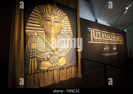 La signalisation attend les visiteurs à l'entrée de l'exposition King Tut mettant en vedette plus de 100 artefacts de King Tut's Tomb et d'autres sites s'étend sur deux mille ans d'pharaohats» article du Denver Art Museum à Denver le 23 juillet 2010. L'exposition Toutankhamon sera à l'affiche à Janvier 9, 2011. UPI/Gary C. Caskey Banque D'Images