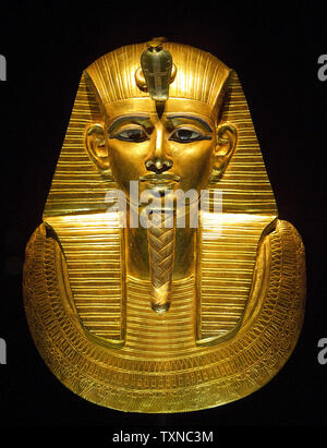 Une statue en or de Psusennes I est sur l'affichage à l'exposition King Tut mettant en vedette plus de 100 artefacts de King Tut's Tomb et d'autres sites s'étend sur deux mille ans d'pharaohats» article du Denver Art Museum à Denver le 23 juillet 2010. L'exposition Toutankhamon sera à l'affiche à Janvier 9, 2011. UPI/Gary C. Caskey Banque D'Images