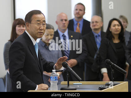 Remarques du Secrétaire général des Nations Unies fait en arrivant sur le soutien de la recherche sur une visite au National Renewable Energy Labs (NREL) le 24 août 2011 à Golden, Colorado UPI/Gary C. Caskey Banque D'Images