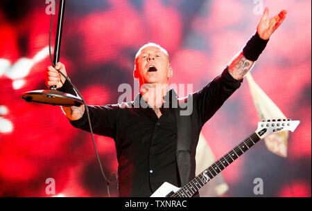 Le groupe de heavy metal Metallica Glastonbury Festival global à l'étape de la pyramide. Glastonbury Festival of Contemporary Arts de la scène est le plus grand festival de musique au Royaume-Uni, attirant plus de 135 000 personnes chaque à Pilton, Somerset. Banque D'Images