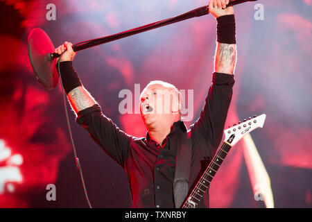 Le groupe de heavy metal Metallica Glastonbury Festival global à l'étape de la pyramide. Glastonbury Festival of Contemporary Arts de la scène est le plus grand festival de musique au Royaume-Uni, attirant plus de 135 000 personnes chaque à Pilton, Somerset. Banque D'Images