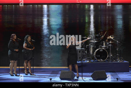 Ledisi fonctionne à la Convention Nationale Démocratique à la Time Warner Cable Arena de Charlotte, Caroline du Nord le 4 septembre 2012. UPI/Kevin Dietsch Banque D'Images