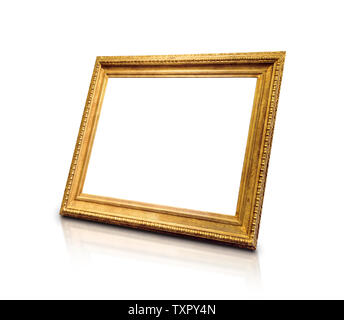 Cadre Photo Antique or isolated on white Banque D'Images