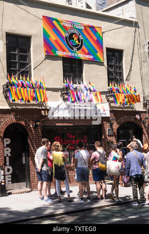 Le Stonewall Inn est situé à Greenwich Village, NEW YORK, USA Banque D'Images