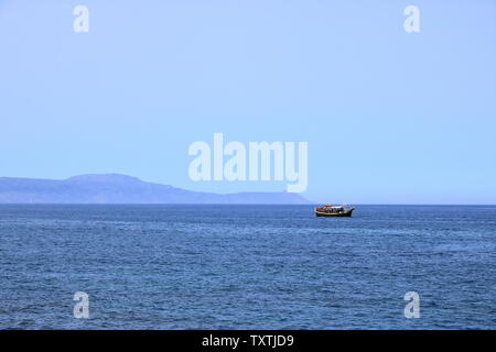 Croisière en bateau d'Excursion port vénitien et sur la mer méditerranée de La Canée, Crète, Grèce Banque D'Images