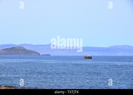 Croisière en bateau d'Excursion port vénitien et sur la mer méditerranée de La Canée, Crète, Grèce Banque D'Images