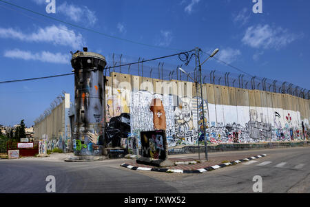 Le béton mur de sécurité entre Israël et la Cisjordanie à Bethléem Banque D'Images