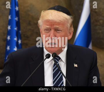 Le Président américain Donald Trump donne aux remarques à la Musée de l'Holocauste Yad Vashem à Jérusalem, Israël, le 23 mai 2017. Photo par Debbie Hill/UPI Banque D'Images