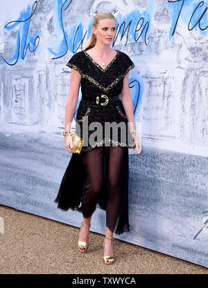 Lara Stone participant à la fête de l'été 2019 présenté par les galeries Serpentine & Chanel à la Serpentine galeries, des jardins de Kensington, Londres. Banque D'Images