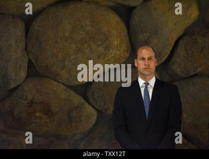 Le prince William, duc de Cambridge, prend part à une cérémonie commémorative dans la salle du Souvenir à Yad Vashem, le Centre mondial de la mémoire de l'Holocauste, à Jérusalem, Israël, le 26 juin 2018. Photo par Debbie Hill/UPI Banque D'Images