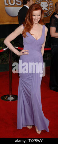 L'actrice Marcia Cross, un acteur dans la série télévisée des ménagères le NDP dépasse arrive pour la 12e édition annuelle des Screen Actors Guild Awards au Shrine Auditorium à Los Angeles, Californie le 29 janvier 2006. (Photo d'UPI/Jim Ruymen) Banque D'Images