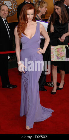 L'actrice Marcia Cross, un acteur dans la série télévisée des ménagères le NDP dépasse arrive pour la 12e édition annuelle des Screen Actors Guild Awards au Shrine Auditorium à Los Angeles, Californie le 29 janvier 2006. (Photo d'UPI/Jim Ruymen) Banque D'Images