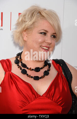 Katie, la fille de Lucas réalisateur George Lucas arrive pour l'enregistrement de la "34e JEAN DUTOURD : un hommage à Sean Connery,' au Kodak Theatre à Hollywood la section de Los Angeles (Californie) le 8 juin 2006. (Photo d'UPI/Jim Ruymen) Banque D'Images