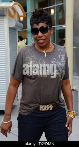 La chanteuse Macy Gray, un acteur dans la motion picture thriller 'Shadowboxer', avec Cuba Gooding Jr., arrive pour la première du film à l'Arclight Cinerama Dome dans la section Hollywood de Los Angeles, Californie le 19 juillet 2006. (Photo d'UPI/Jim Ruymen) Banque D'Images