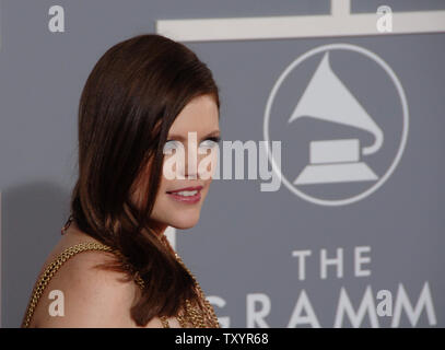 Natalie Maines, chanteur pour le groupe de chant Les Dixie Chicks arrive à la 49e cérémonie annuelle de remise des prix Grammy à Los Angeles le 11 février 2007. (Photo d'UPI/Jim Ruymen) Banque D'Images