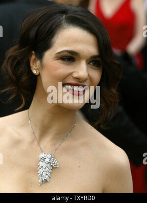 L'actrice britannique Rachel Weisz arrive pour la 79e assemblée annuelle de l'Academy Awards au Kodak Theatre à Hollywood, Californie, le 25 février 2007. Cinquante Oscars sera accordée pour la réalisation théâtrale en 2006. (Photo d'UPI/Terry Schmitt) Banque D'Images