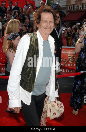 Acteur Keith Richards arrive pour la première de "Pirates des Caraïbes : Jusqu'au bout du monde', à Disneyland à Anaheim, Californie le 19 mai 2007. (Photo d'UPI/Jim Ruymen) Banque D'Images