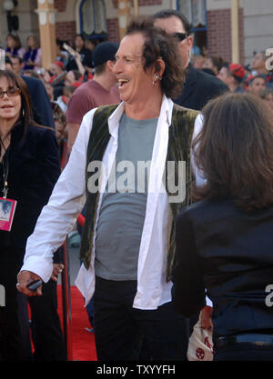 Acteur Keith Richards arrive pour la première de "Pirates des Caraïbes : Jusqu'au bout du monde', à Disneyland à Anaheim, Californie le 19 mai 2007. (Photo d'UPI/Jim Ruymen) Banque D'Images