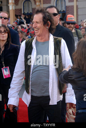 Acteur Keith Richards arrive pour la première de "Pirates des Caraïbes : Jusqu'au bout du monde', à Disneyland à Anaheim, Californie le 19 mai 2007. (Photo d'UPI/Jim Ruymen) Banque D'Images