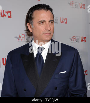 L'acteur Andy Garcia arrive à l'enregistrement de l'American Film Institute's Life Achievement Award gala Al Pacino à Los Angeles le 7 juin 2007. (Photo d'UPI/Jim Ruymen) Banque D'Images