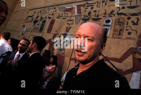 Réalisateur Paul Haggis assiste à la 2008 Holly Short Film Festival de Los Angeles le 7 août 2008. (UPI Photo/ Phil McCarten) Banque D'Images