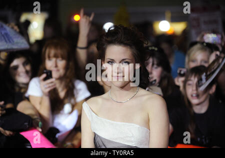 Kristen Stewart acteur assiste à la première de "Twilight" à Los Angeles le 17 novembre 2008. (UPI Photo/ Phil McCarten) Banque D'Images