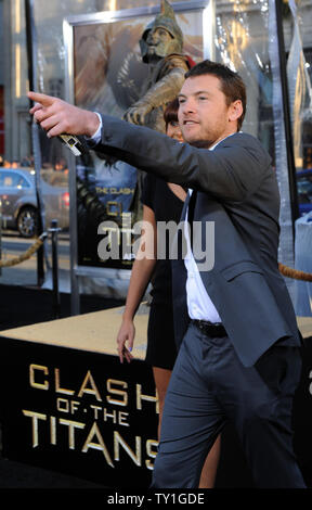 L'acteur anglais Sam Worthington, un acteur dans l'aventure fantasy 'choc des Titans', assiste à la première du film au Grauman's Chinese Theatre dans la section Hollywood de Los Angeles le 31 mars 2010. UPI/Jim Ruymen Banque D'Images