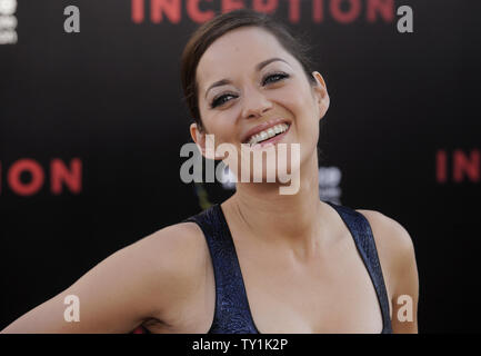 Marion Cotillard acteur assiste à la première du film 'Création' à Los Angeles le 13 juillet 2010. UPI Photo/ Phil McCarten Banque D'Images