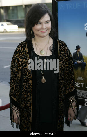 Delta Burke actrice arrive à l'AFI Associates et Sony Pictures Classics motion photo 'faible' à l'Academy of Motion Picture Arts and Sciences, Samuel Goldwyn Theatre, à Beverly Hills le 27 juillet 2010. .UPI/Jonathan Alcorn Banque D'Images