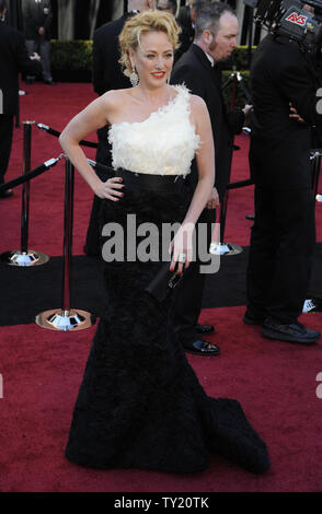 Virginia Madsen arrive sur le tapis rouge pour la 83e Academy Awards annuels au Kodak Theatre à Hollywood le 27 février 2011. UPI/Phil McCarten Banque D'Images