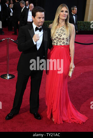 Mark Wahlberg et sa femme Rhea Durham arrive sur le tapis rouge pour la 83e Academy Awards annuels au Kodak Theatre à Hollywood le 27 février 2011. UPI/David Silpa Banque D'Images