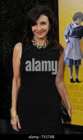 Mary Steenburgen, un acteur dans la motion picture drama 'l'Aide', assiste à la première du film à l'Academy of Motion Picture Arts and Sciences à Beverly Hills, Californie le 9 août 2011. UPI/Jim Ruymen Banque D'Images