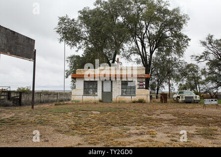 La station d'essence abandonnés le long de la route 66, au Texas Banque D'Images