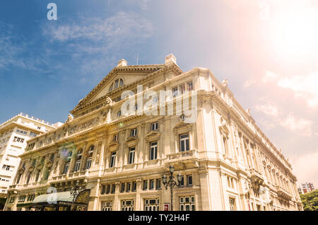 Théâtre Teatro Colon à Buenos Aires, Argentine, sur une journée ensoleillée Banque D'Images