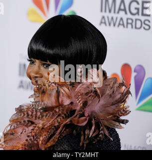 L'actrice Cicely Tyson arrive à la 43ème NAACP Image Awards au Shrine Auditorium à Los Angeles le 17 février 2012. UPI/Danny Moloshok Banque D'Images