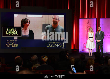 Les nominés aux Oscars pour la meilleure photo sont annoncées par Seth MacFarlane et Emma Stone au Samuel Goldwyn Theater de Los Angeles, Californie le 10 janvier 2013. La 85e assemblée annuelle de remise des Oscars aura lieu le 24 février. UPI/Jim Ruymen Banque D'Images