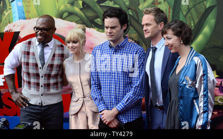 Terry Crews, acteurs Anna Faris, Bill Hader, Neil Patrick Harris et Kristen Schaal (L-R) assister à la première du film de comédie de science-fiction "Tempête de Boulettes Géantes 2' au Regency Village Theatre dans la section de Los Angeles Westwood le 21 septembre 3013. UPI/Jim Ruymen Banque D'Images