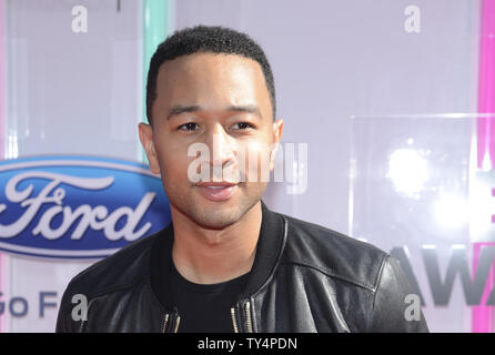 Musicien John Legend assiste à la 14e édition du Nokia Theater BET Awards à Los Angeles. Vivre à Los Angeles le 29 juin 2014. L'award show met le 50e anniversaire de la Loi des droits civils et de son impact sur l'Amérique. UPI/Phil McCarten Banque D'Images