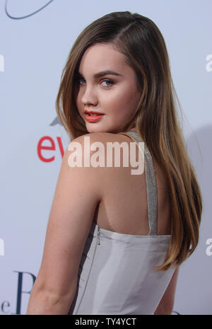 Liana Liberato acteur assiste à la première de the motion picture théâtre romantique 'Le meilleur de moi" du Regal Cinemas L.A. Vivre à Los Angeles le 7 octobre 2014. Scénario : une paire d'anciens high school sweethearts réunir après de nombreuses années à leur retour pour rendre visite à leur petite ville natale. UPI/Jim Ruymen Banque D'Images